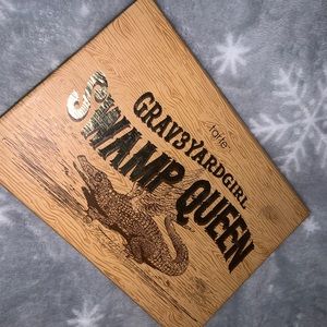 Grave3yard Girl Swamp Queen Palette